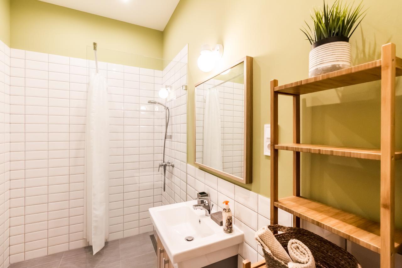 Bpr Paulay Cozy Apartment Budapest Bagian luar foto